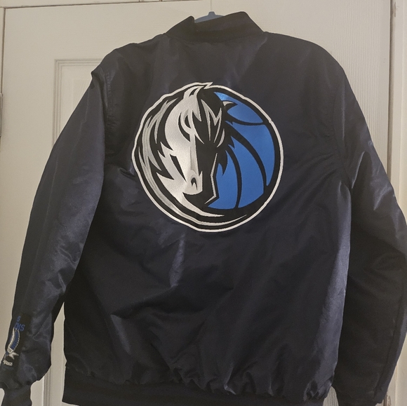 Dallas Mavericks NBA Ultra Game Men’s Size M & Large Navy Blue Snap Jacket - Picture 2 of 8